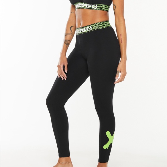 BNWT Savage x Fenty Tagged Forever Savage Legging Caviar L - Picture 1 of 3